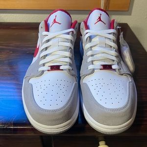 Jordan 1 low SE